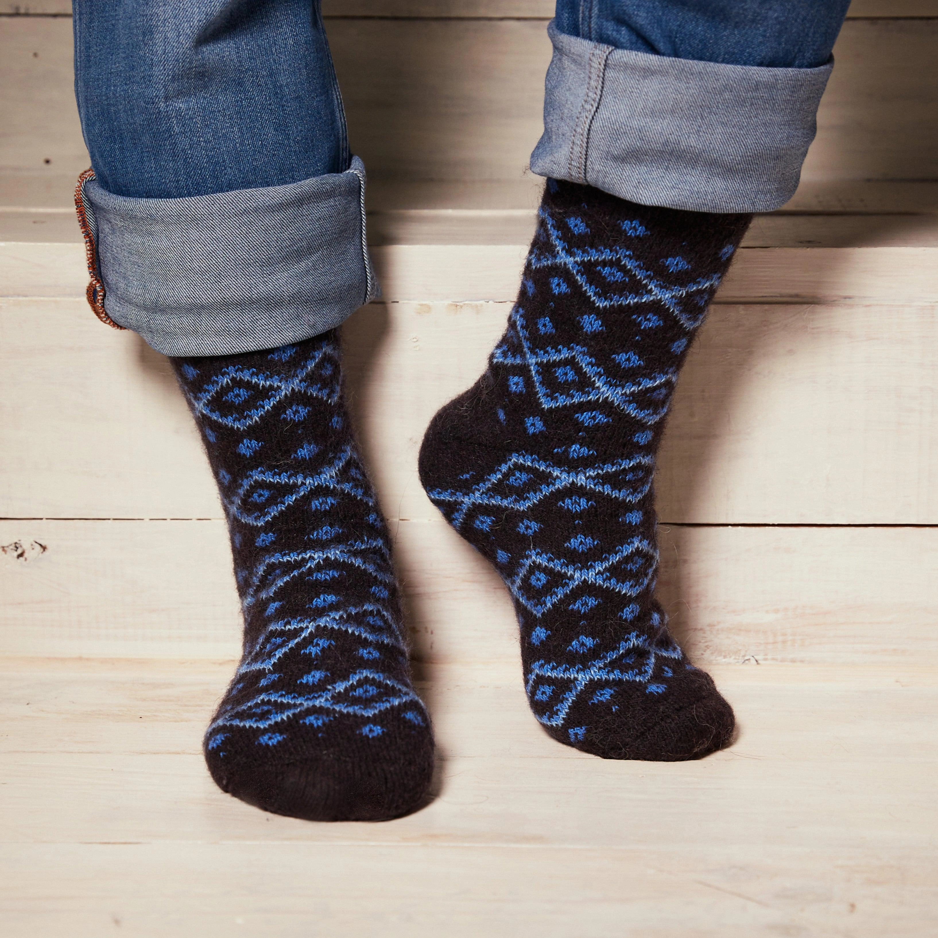 Cozy Comfort Black Merino Wool Crew Socks for Men